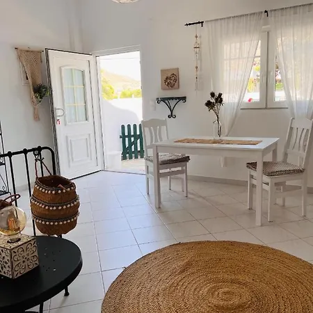 Rizia Bed & Breakfast *