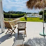 Rizia Bed & Breakfast 3*