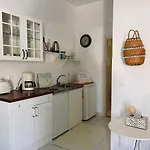 Rizia 3*