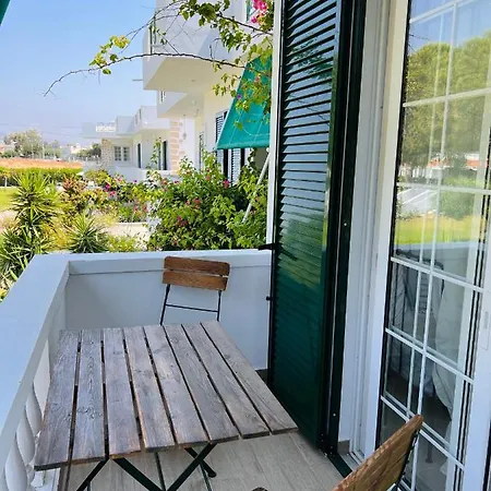 Rizia Bed & Breakfast 3*