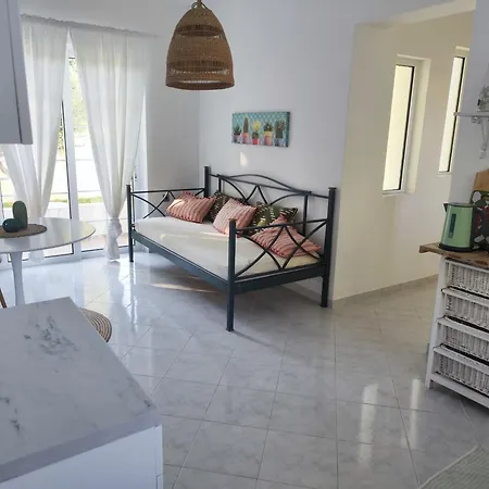 Rizia Bed & Breakfast Kolymbia