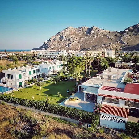 Rizia Bed and Breakfast 3*